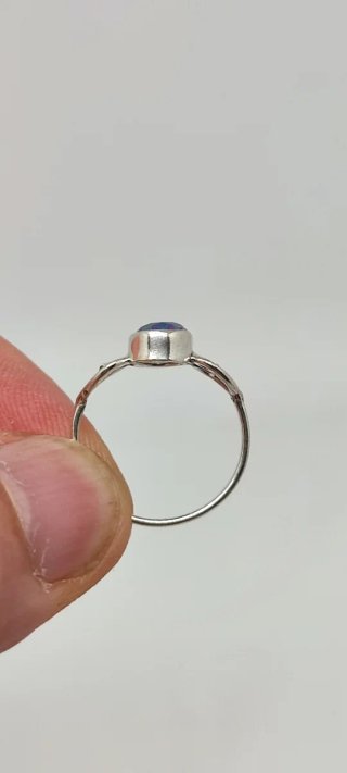 Anillo de Plata y Topacio Místico.