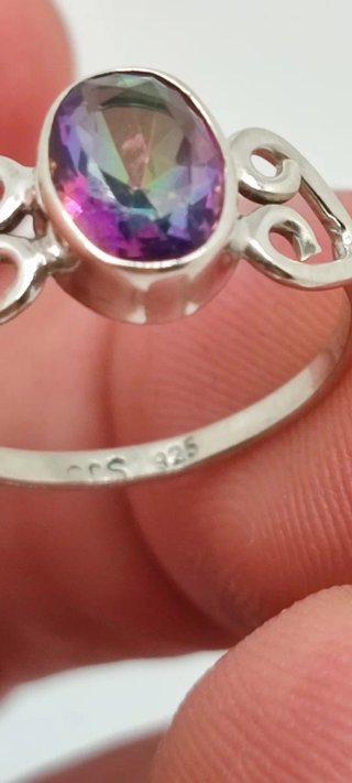 Anillo de Plata y Topacio Místico.