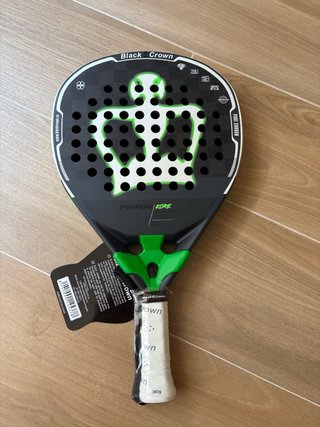 Pala Padel Black Crown Patron Kore