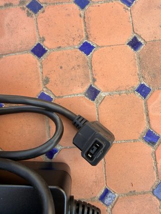 Cargador Shimano Steps EC-E6000