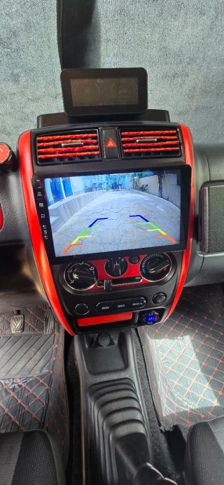 Suzuki Jimny modernizado en Alicante