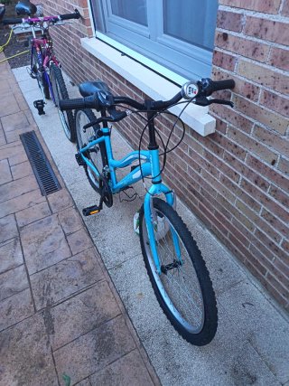 Bicicleta infantil azul