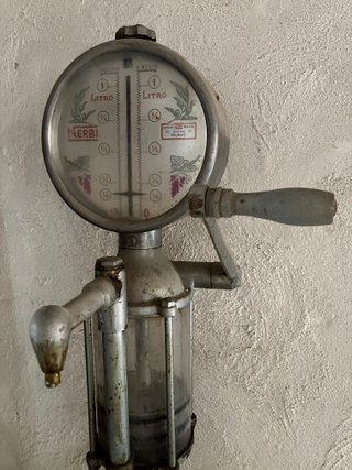 Surtidor Aceite Nerbi Antiguo
