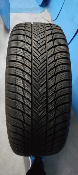 2 Neumáticos Bridgestone 255/55/19 130€ los 2