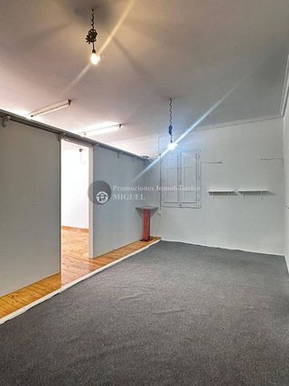 Local comercial en alquiler en Verín