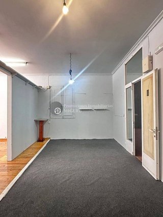 Local comercial en alquiler en Verín