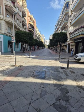 Local comercial en alquiler en Los Remedios en Sevilla