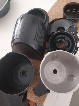 Robot  Cecotec Mambo 10090. Hay q reparar el motor