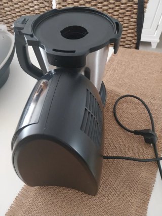 Robot  Cecotec Mambo 10090. Hay q reparar el motor