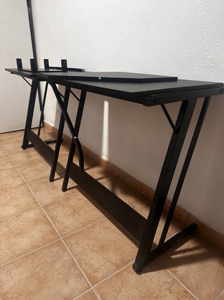 Mesa de ordenador esquinera negra