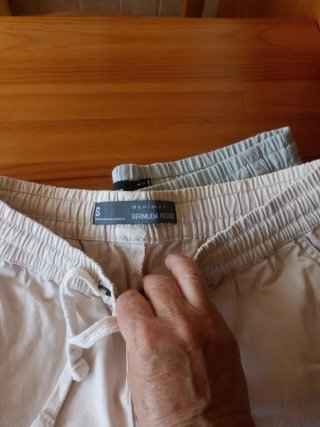 Bermudas hombre beige y gris