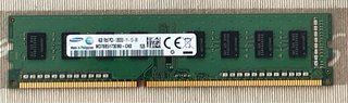 Módulos varios de memoria para PC desktop