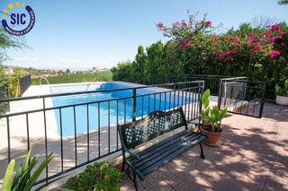 Chalet en venta en Monserrat