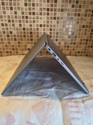 Samsung Galaxy Book 4 i3 8GB 256GB + Borsa