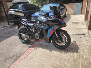 Suzuki GSX-S 1000 GT Negra