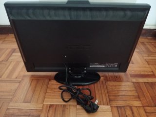 Monitor Asus 22 VGA.