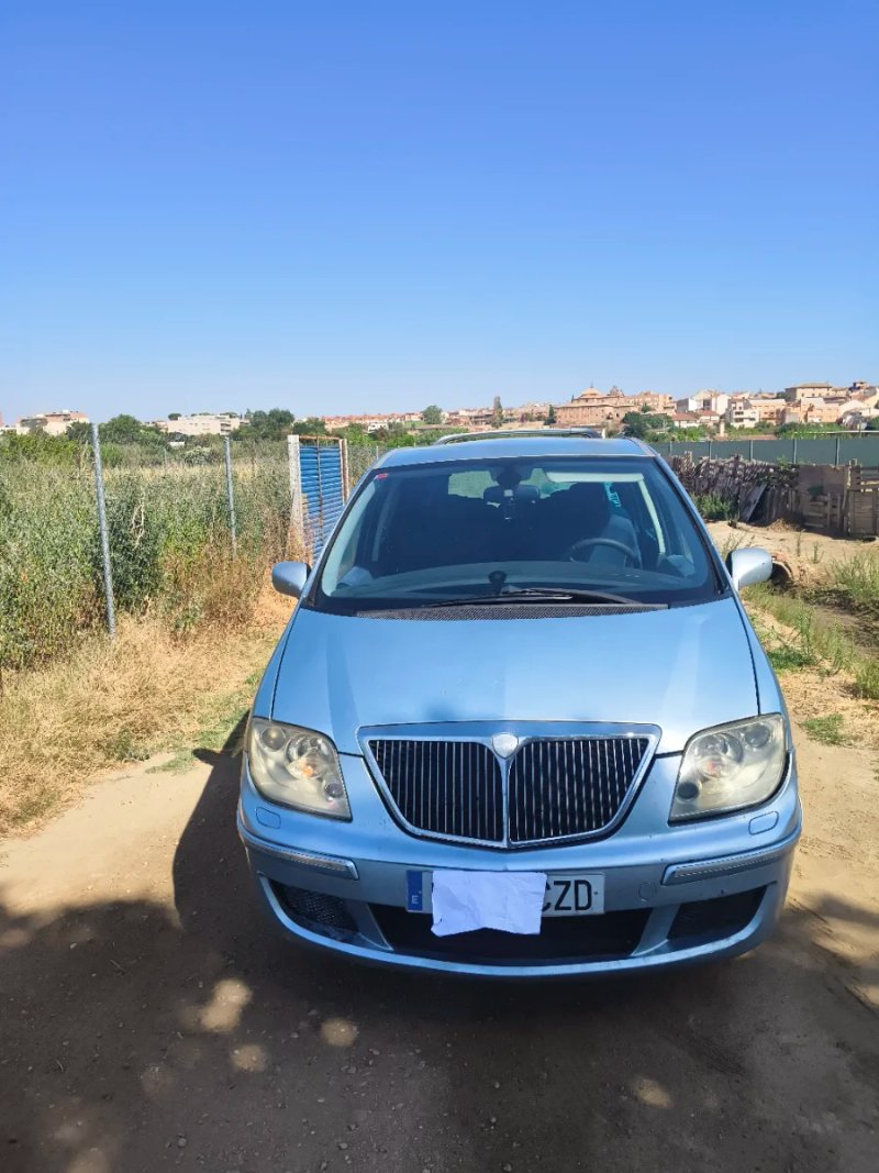 Lancia Phedra 2004 - foto 1