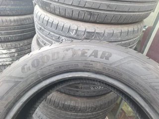 215 60 R17 96H Goodyear - 1 neumático +70%