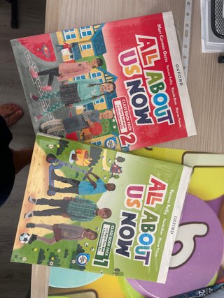 All about Us Now 2 Class Book (Spain)