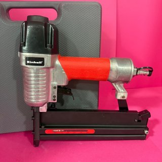 Clavadora Neumatica Einhell DTA 25/2