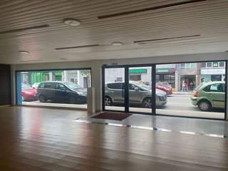 Local comercial en venta en Castilla - Hermida en Santander