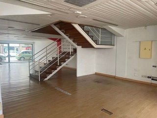Local comercial en venta en Castilla - Hermida en Santander