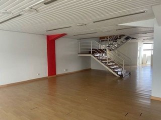 Local comercial en venta en Castilla - Hermida en Santander