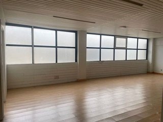 Local comercial en venta en Castilla - Hermida en Santander