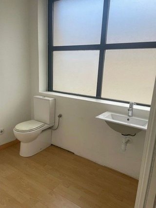 Local comercial en venta en Castilla - Hermida en Santander