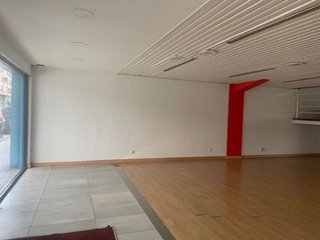 Local comercial en venta en Castilla - Hermida en Santander