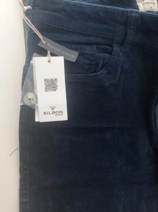 Pantalones pana azul marino Silbón talla 44.