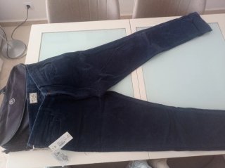 Pantalones pana azul marino Silbón talla 44.