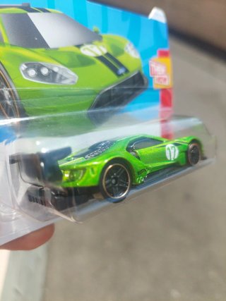 Hotwheels 2016 Ford GT RACE
