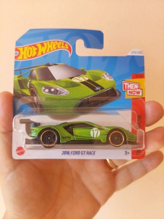 Hotwheels 2016 Ford GT RACE