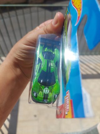 Hotwheels 2016 Ford GT RACE