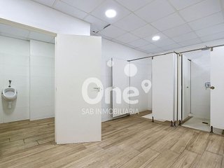 Local comercial en venta en Benicalap en Valencia