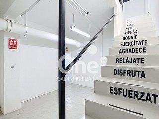 Local comercial en venta en Benicalap en Valencia