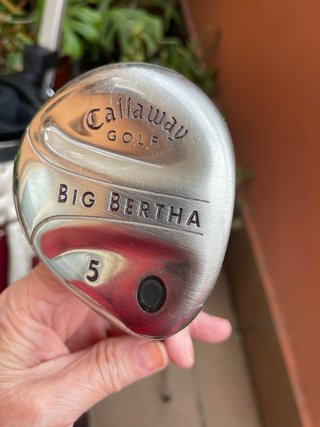 Bolsa de golf Callaway con palos, capota y carro