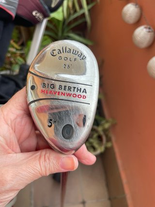 Bolsa de golf Callaway con palos, capota y carro