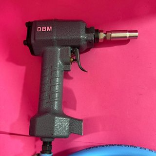 Clavadora Neumatica DBM (de Chinchetas)
