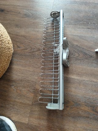 Colgador de corbatas multiusos