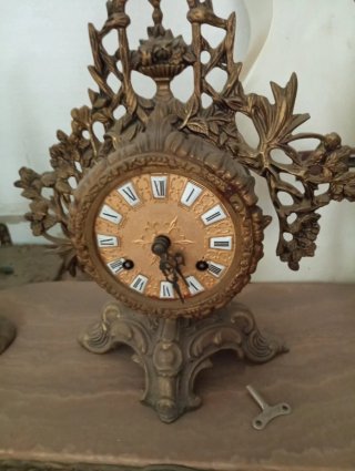 Reloj sobremesa vintage bronce y mármol Zuiso