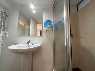 Oficina en venta en Reyes Católicos en Alcalá de Henares