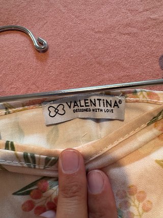Falda Pareo con Estampado Floral y apertura en pie