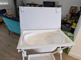 Bañera y cambiador plegable para bebé