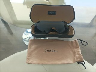 Occhiali da sole Chanel neri