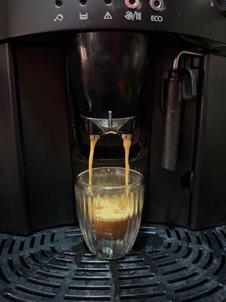 Cafetera DeLonghi Magnifica ESAM 4000B