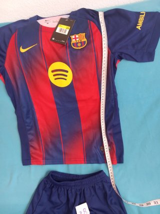 Conjunto Fútbol Yamal 10 Talla 28(11-12 años),