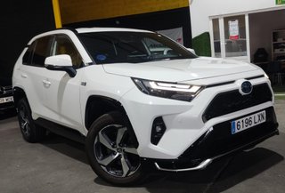 Toyota RAV4 4X4 HIBRIDO ENCHUFABLE - NEGOCIABLE