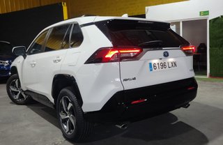 Toyota RAV4 4X4 HIBRIDO ENCHUFABLE - NEGOCIABLE